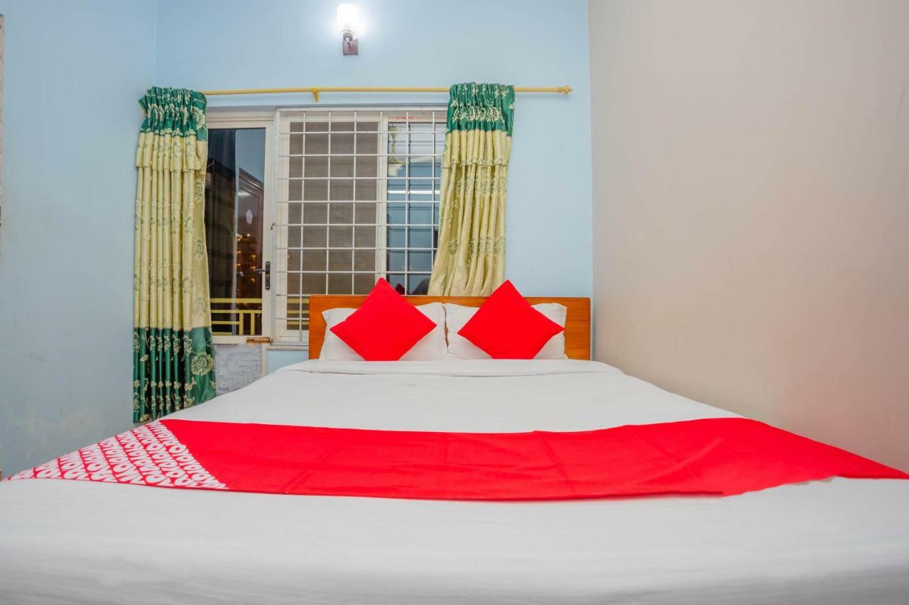 Oyo 575 Api Suites Покхара Экстерьер фото